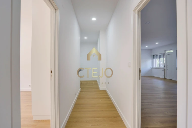 Apartamento T3 para Venda em Santa Iria de Azoia, São João da Talha e Bobadela Foto 33