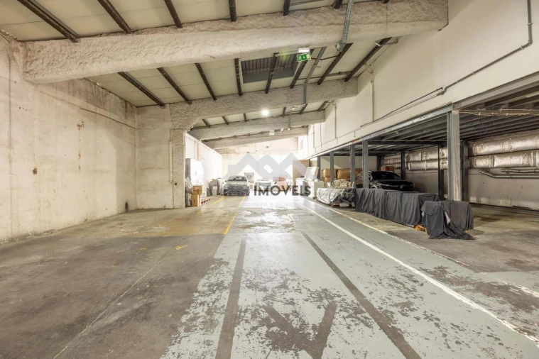 Armazém para Venda em Matosinhos e Leça da Palmeira Foto 3
