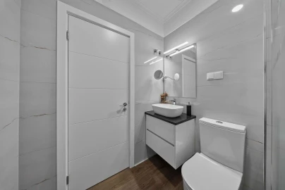 Apartamento T3 para Venda em Oeiras e São Julião da Barra, Paço de Arcos e Caxias