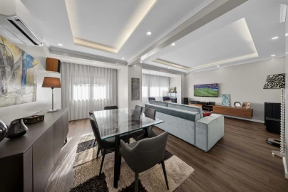 Apartamento T3 para Venda em Oeiras e São Julião da Barra, Paço de Arcos e Caxias