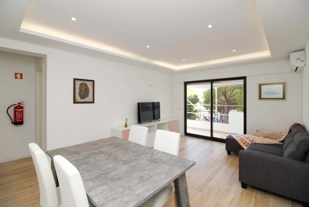 Apartamento T2 para Arrendamento em Albufeira e Olhos de Água Foto 1