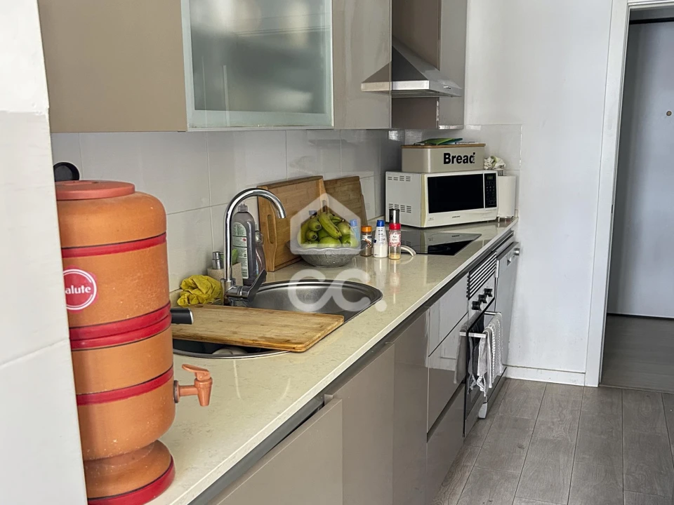 Apartamento T2 para Venda em Amora Foto 2