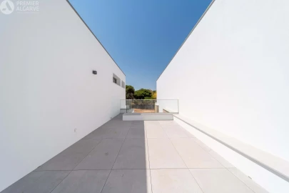 Moradia T3 para Venda em Quarteira