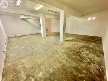 Negócio para Venda em Faro (Sé e São Pedro)