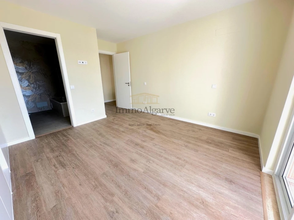 Moradia T2 para Venda em Albufeira e Olhos de Água Foto 13