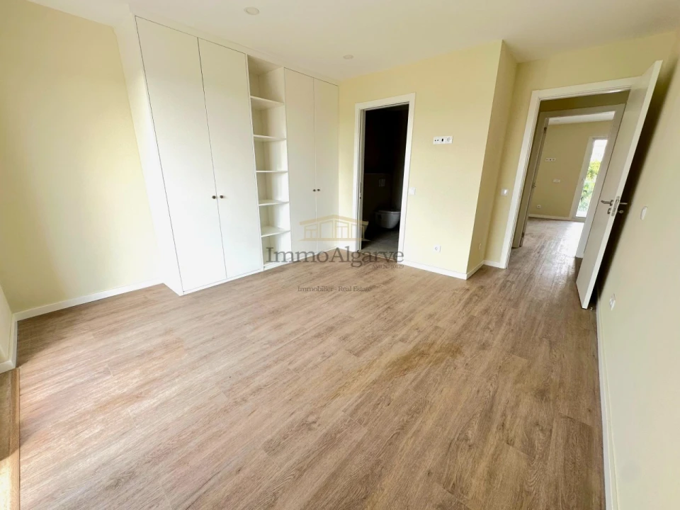 Moradia T2 para Venda em Albufeira e Olhos de Água Foto 15