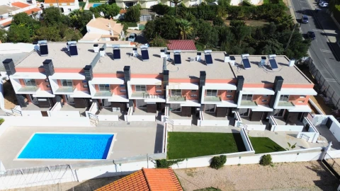 Moradia T2 para Venda em Albufeira e Olhos de Água