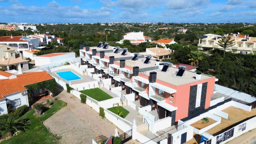 Moradia T2 para Venda em Albufeira e Olhos de Água Foto 34