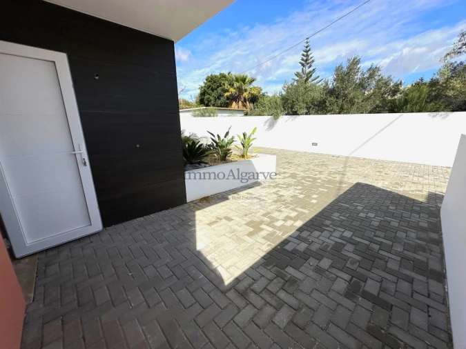 Moradia T2 para Venda em Albufeira e Olhos de Água Foto 31