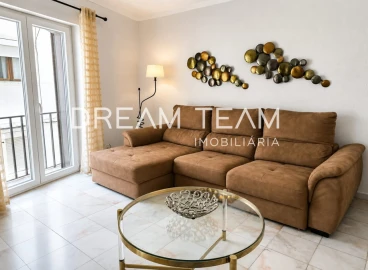 Apartamento T2 para Arrendamento em Sesimbra (Santiago)
