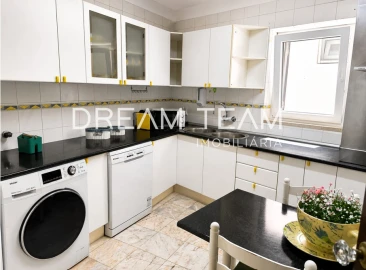 Apartamento T2 para Arrendamento em Sesimbra (Santiago)