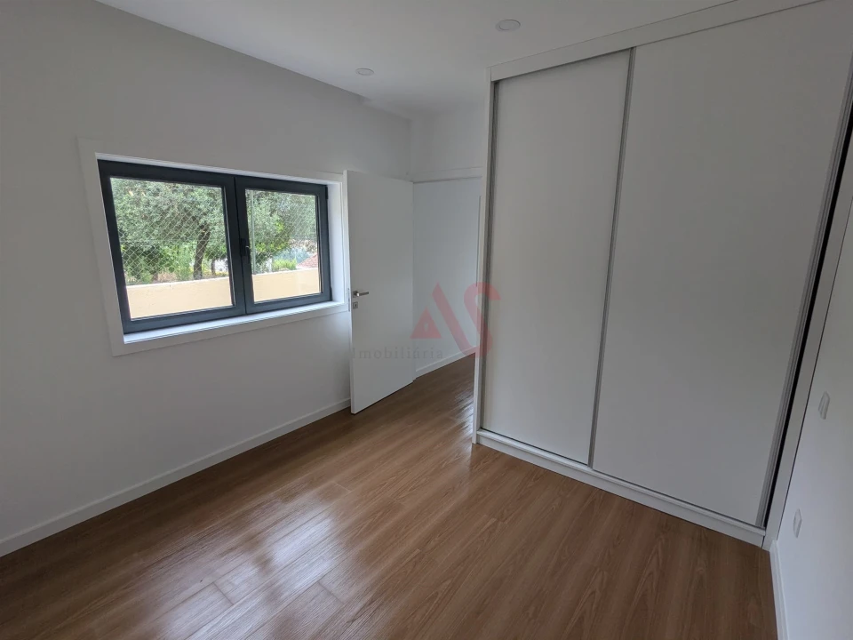 Apartamento T1 para Venda em Fafe Foto 8