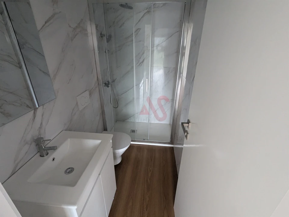 Apartamento T1 para Venda em Fafe Foto 10