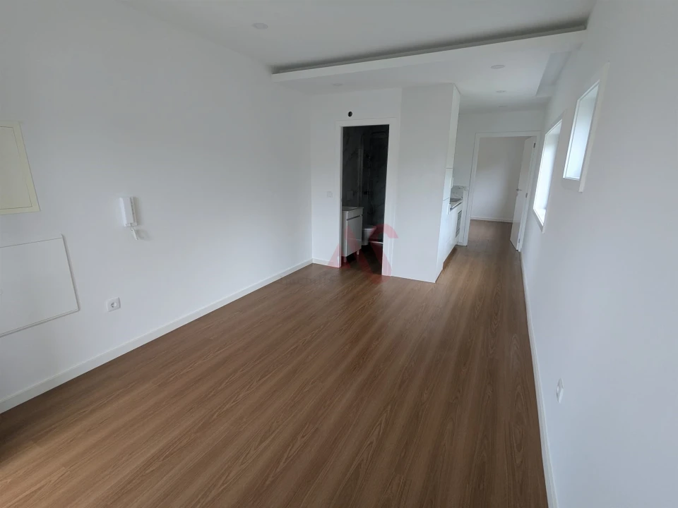Apartamento T1 para Venda em Fafe Foto 3