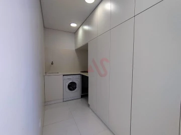 Moradia T5 para Venda em Lordelo