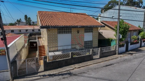 Moradia T4 para Venda em Alfena