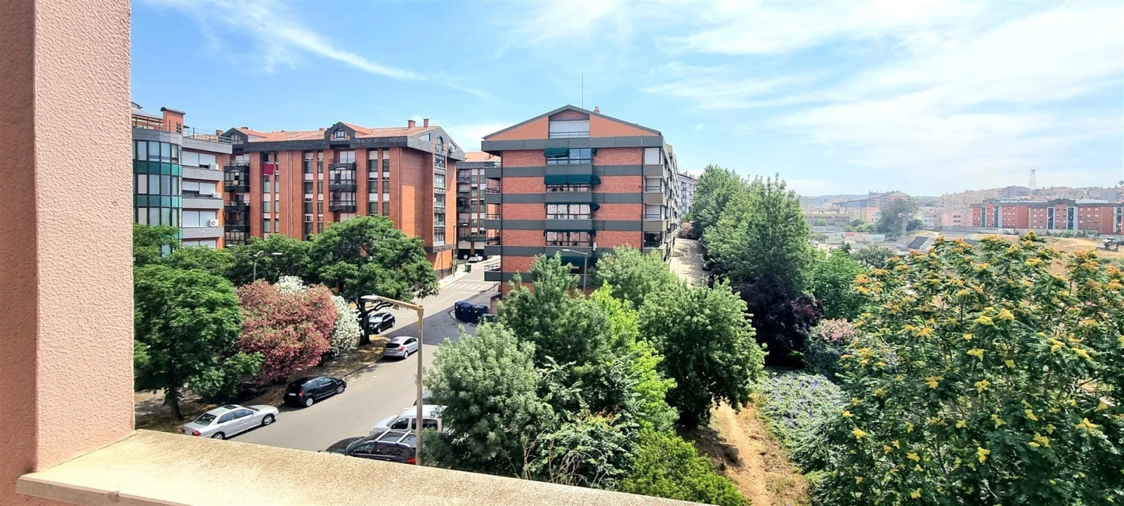 Apartamento T2 para Arrendamento em Santo Antonio dos Olivais Foto 7