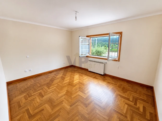 Moradia T4 para Venda em Canedo, Vale e Vila Maior Foto 6