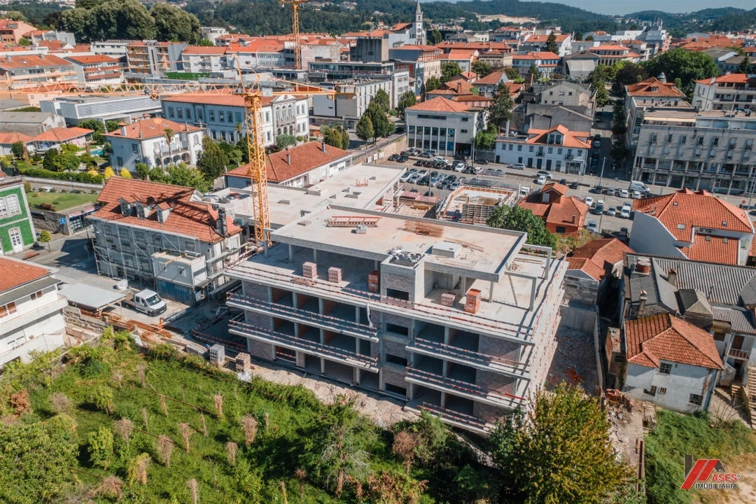 Apartamento T3 para Venda em Fafe Foto 2