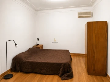 Apartamento T5 para Venda em Arroios