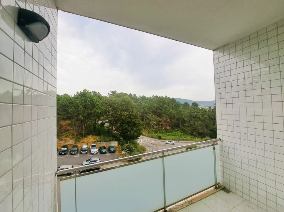 Apartamento T2 para Arrendamento em Gualtar Foto 6