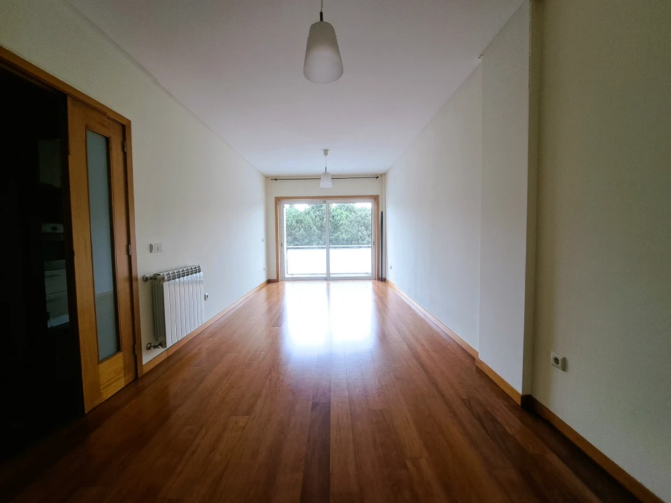 Apartamento T2 para Arrendamento em Gualtar Foto 5