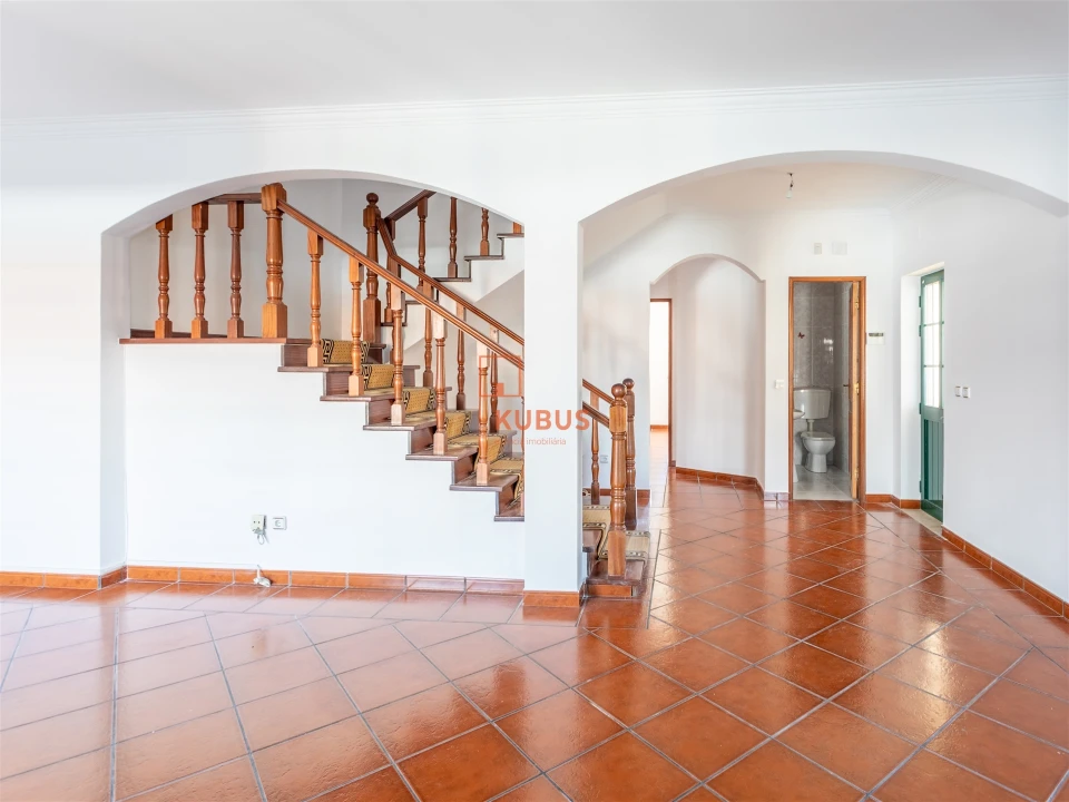 Moradia T5 para Venda em São João Baptista Foto 9
