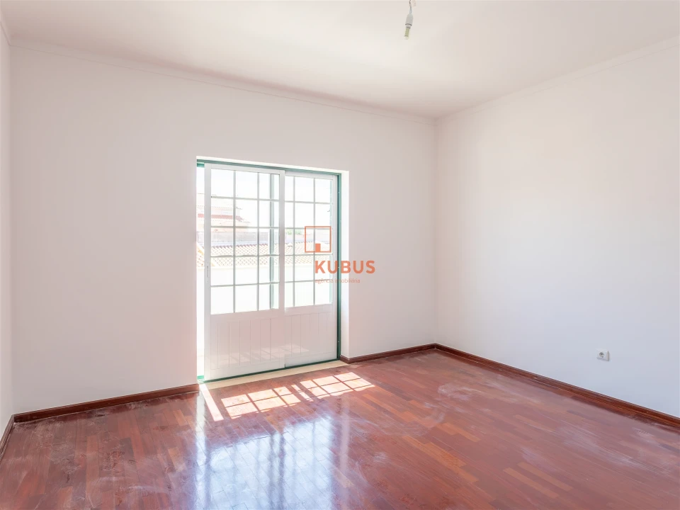 Moradia T5 para Venda em São João Baptista Foto 16