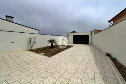 Moradia T3 para Venda em Aver-O-Mar, Amorim e Terroso