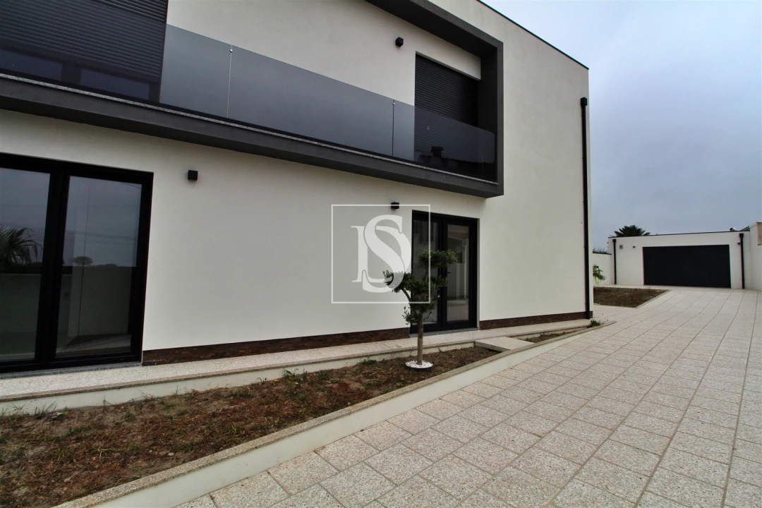 Moradia T3 para Venda em Aver-O-Mar, Amorim e Terroso Foto 27