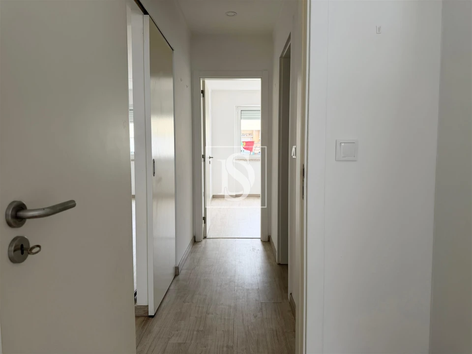 Apartamento T2 para Arrendamento em Moita Foto 8