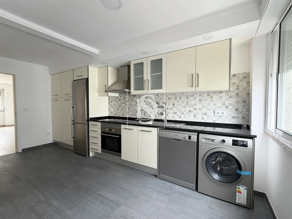 Apartamento T2 para Arrendamento em Moita Foto 1
