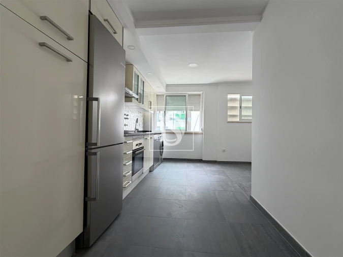 Apartamento T2 para Arrendamento em Moita Foto 4
