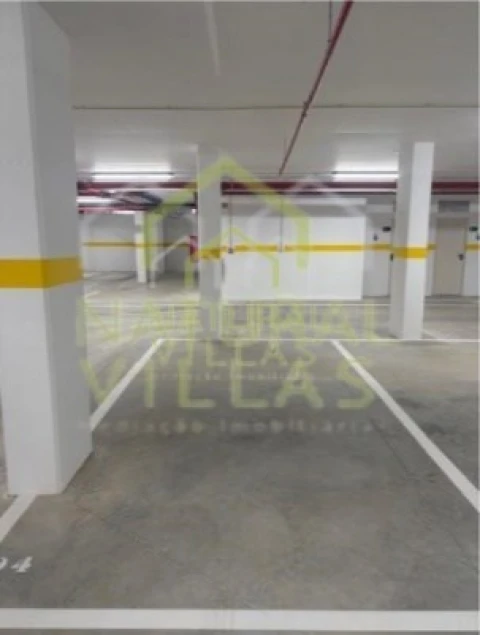 Apartamento T2 para Venda em Faro (Sé e São Pedro)