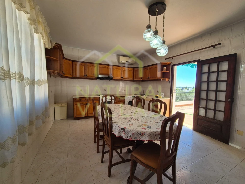 Moradia T5 para Venda em Loule (São Sebastião) Foto 40