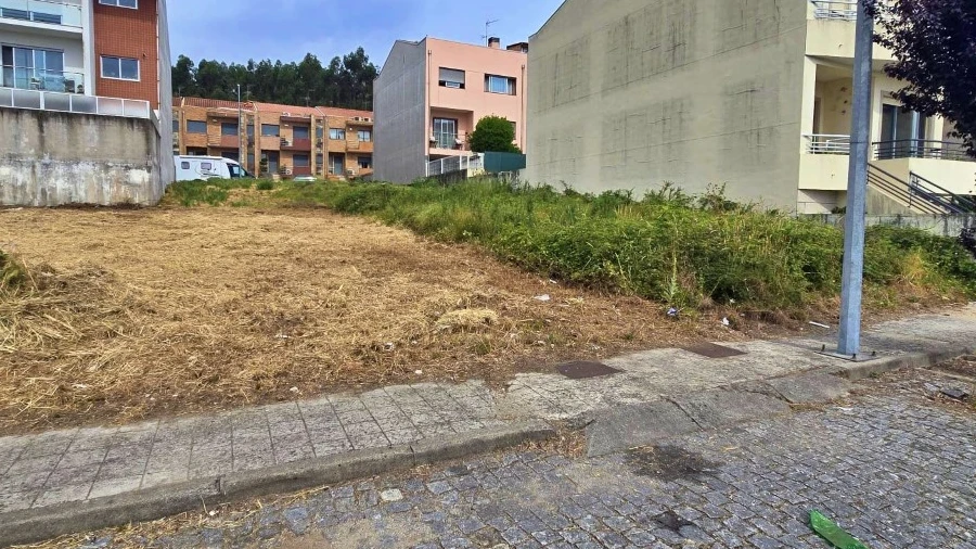 Terreno para Venda em Coronado (São Romão e São Mamede)