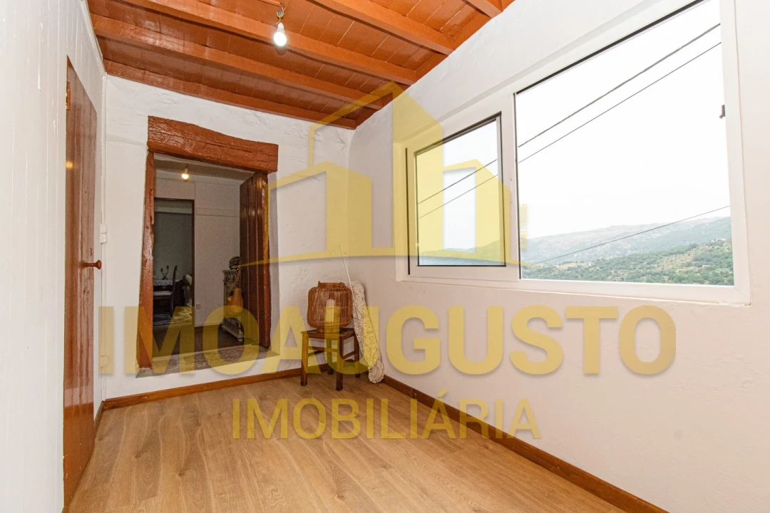 Moradia T3 para Venda em Mizarela, Pêro Soares e Vila Soeiro Foto 5
