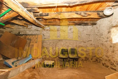 Moradia T3 para Venda em Mizarela, Pêro Soares e Vila Soeiro