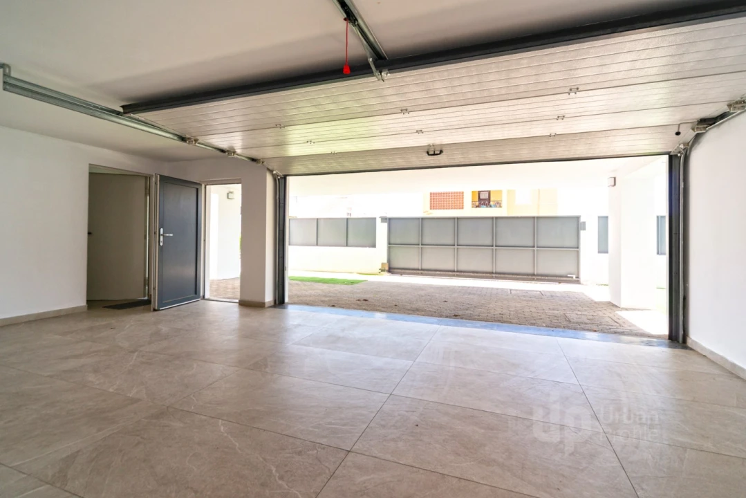 Moradia T5 para Venda em Alcabideche Foto 34