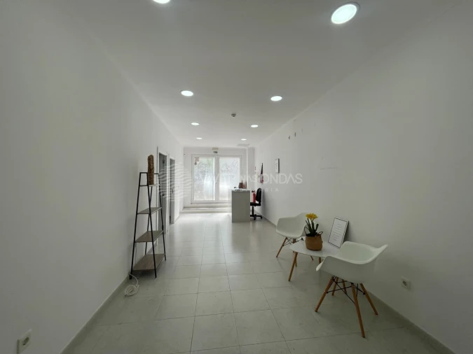 Loja para Venda em Setubal (São Sebastião) Foto 2