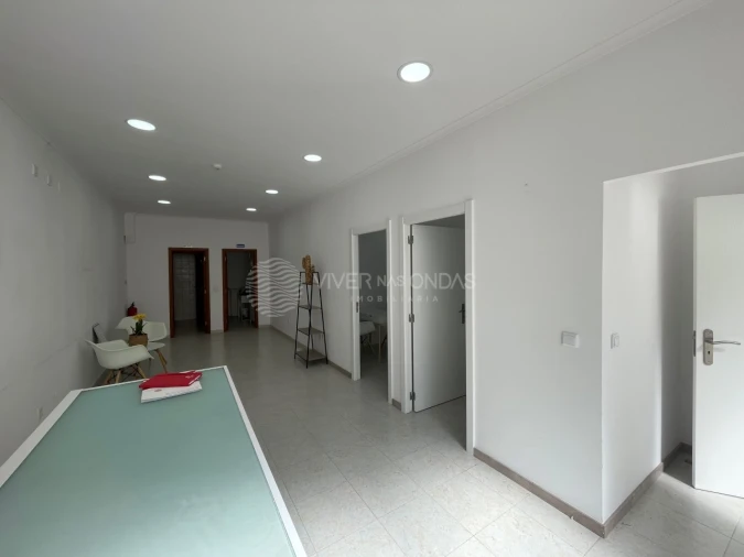 Loja para Venda em Setubal (São Sebastião) Foto 15