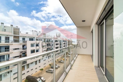 Apartamento T4 para Venda em Santa Iria de Azoia, São João da Talha e Bobadela
