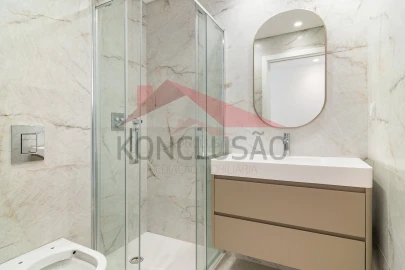 Apartamento T4 para Venda em Santa Iria de Azoia, São João da Talha e Bobadela