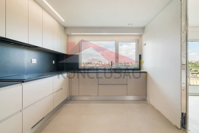 Apartamento T4 para Venda em Santa Iria de Azoia, São João da Talha e Bobadela