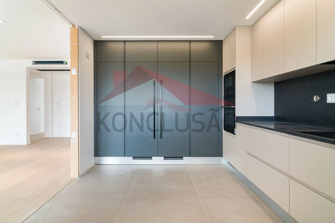Apartamento T4 para Venda em Santa Iria de Azoia, São João da Talha e Bobadela Foto 7