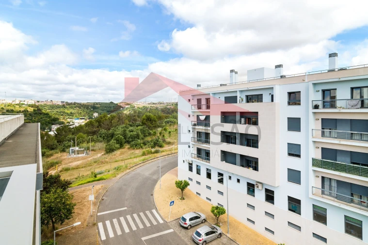 Apartamento T4 para Venda em Santa Iria de Azoia, São João da Talha e Bobadela Foto 15