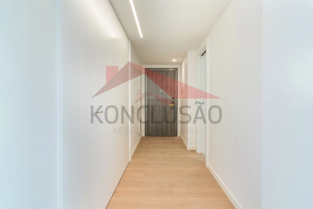 Apartamento T4 para Venda em Santa Iria de Azoia, São João da Talha e Bobadela Foto 11