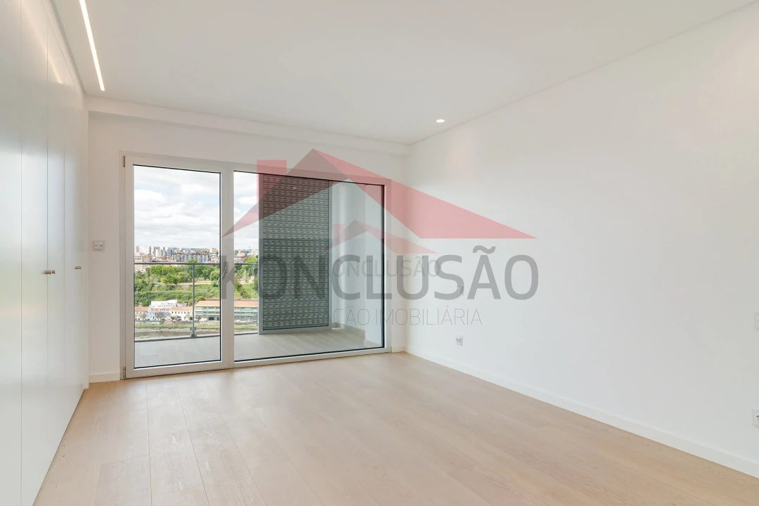 Apartamento T4 para Venda em Santa Iria de Azoia, São João da Talha e Bobadela Foto 20