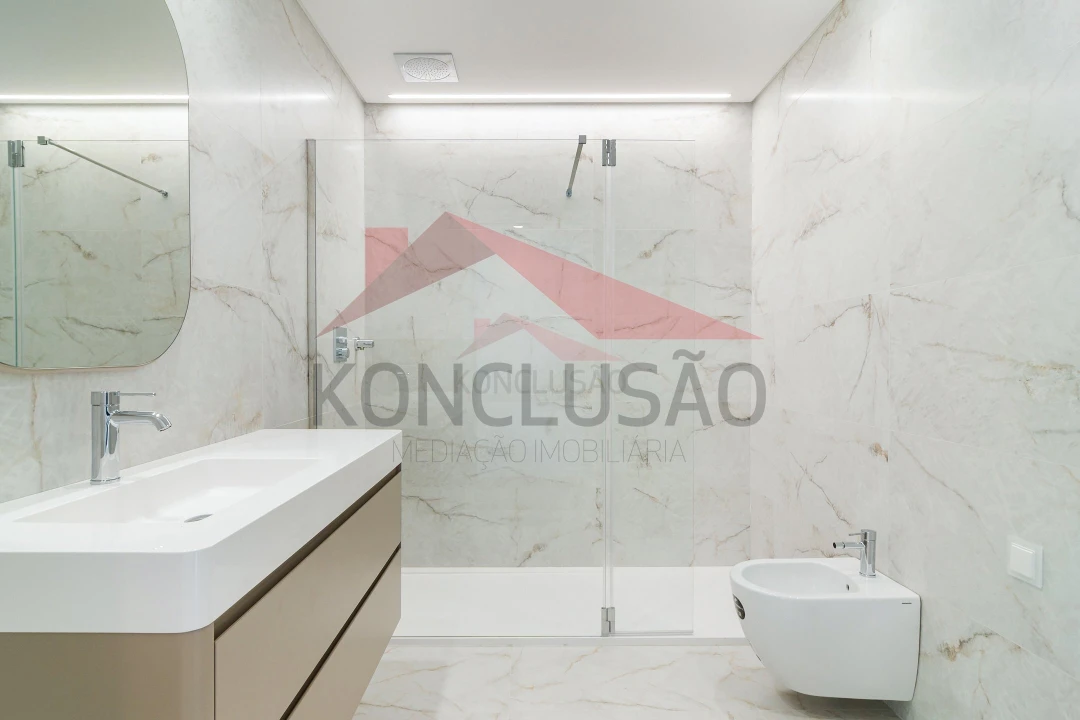 Apartamento T2 para Venda em Santa Iria de Azoia, São João da Talha e Bobadela Foto 13
