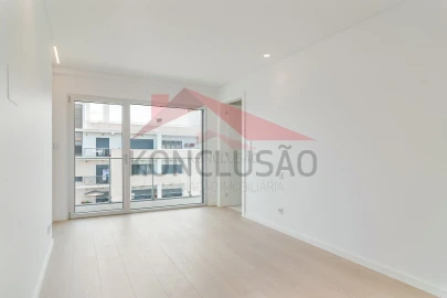 Apartamento T2 para Venda em Santa Iria de Azoia, São João da Talha e Bobadela